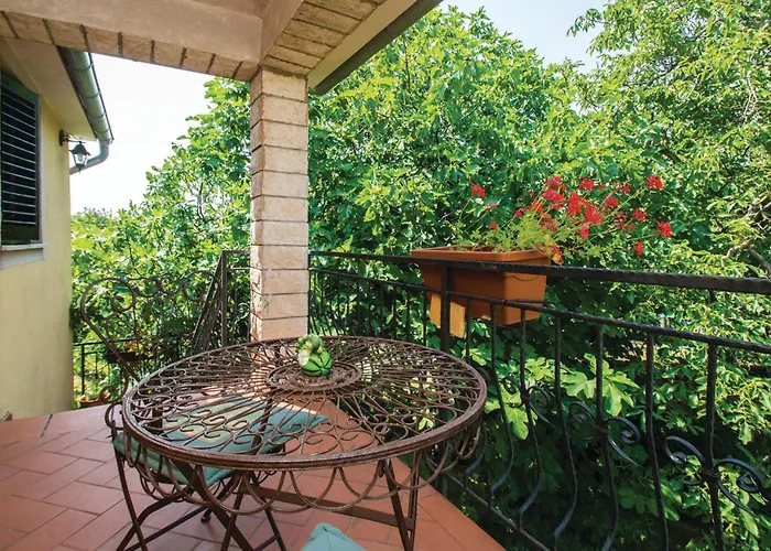 Holiday Home Nedescina Cr